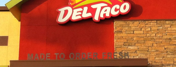 Del Taco is one of สถานที่ที่ Kathryn ถูกใจ.
