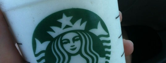 Starbucks is one of Lugares favoritos de Mrs.
