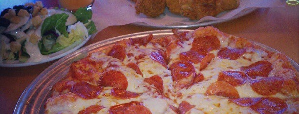 Shakey's Pizza Parlor is one of Daily Sundial : Restaurant Guide 2012.