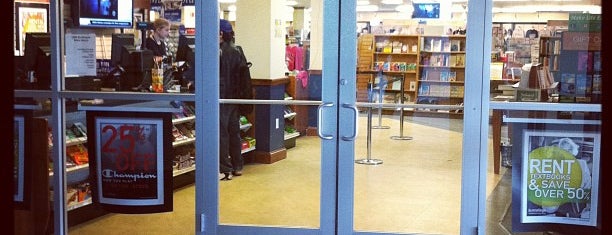 University of New Hampshire Bookstore is one of Amber: сохраненные места.