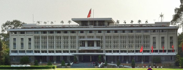 Dinh Độc Lập / Dinh Thống Nhất (Independence Palace / Reunification Palace) is one of saigon.