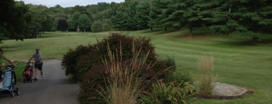 Millwood Farm Golf Course is one of Area Sightseeing.