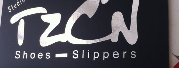 Tzcn Shoes- Slippers is one of Tempat yang Disukai ahmet.