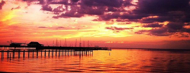 Fairhope Pier is one of Lugares favoritos de The Lovell Group.