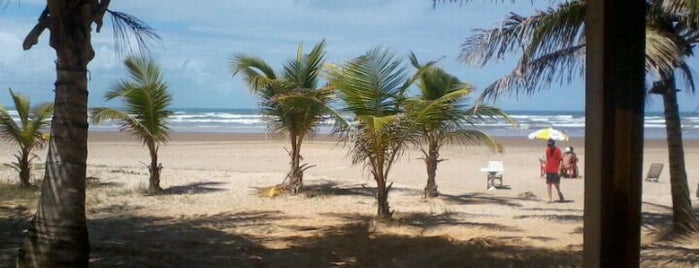 Praia de Aruana is one of 10 lugares imperdíveis para ir em Aracaju.