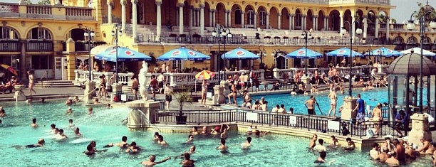 Széchenyi Thermal Bath is one of Awesome around the world.