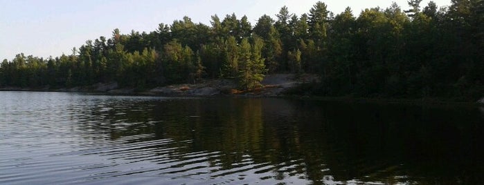 Grundy Lake Provincial Park is one of Kyo'nun Beğendiği Mekanlar.