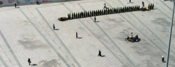 Çağlayan Meydanı is one of Tempat yang Disukai Güven (Bowling Manager).