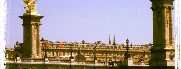 Мост Александра III is one of Paris.