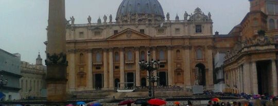 Basilica di San Pietro in Vaticano is one of DIVINE ILLUMINATIONS.