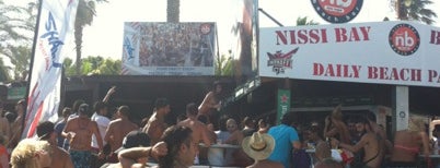 Nissi Bay Beach Bar is one of Locais salvos de Nasir.