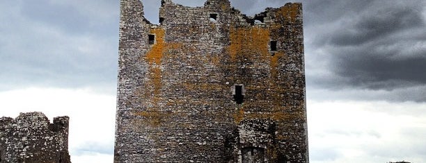 Threave Castle is one of Scottish Castles.