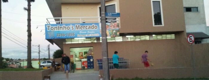 Toninho's Mercado is one of Walkiria’s Liked Places.