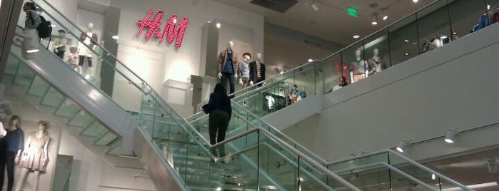H&M is one of Nandi’s Liked Places.
