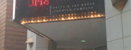 Milwaukee Repertory Theater is one of Cherri'nin Beğendiği Mekanlar.