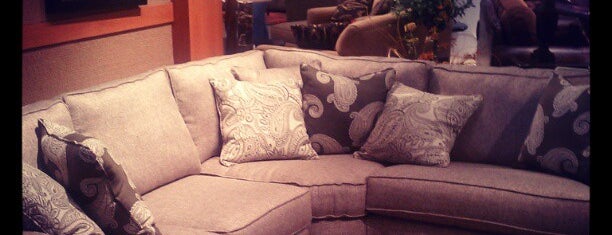 The Furniture Mart is one of Lugares favoritos de Jeremy.