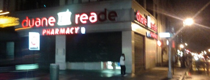 Duane Reade is one of Beverlyさんのお気に入りスポット.