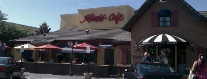 Mimi's Cafe is one of Tempat yang Disukai PJ.