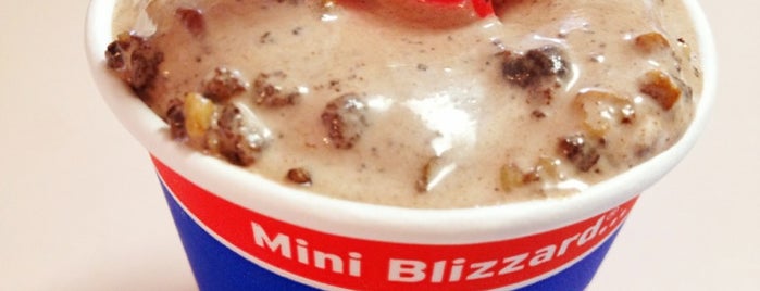 Dairy Queen is one of Locais curtidos por Mike.