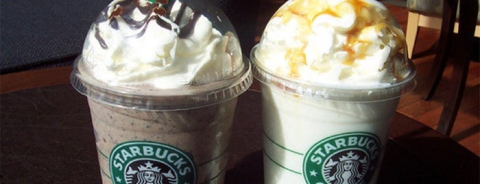 Starbucks is one of Locais curtidos por manuelterapibursa.