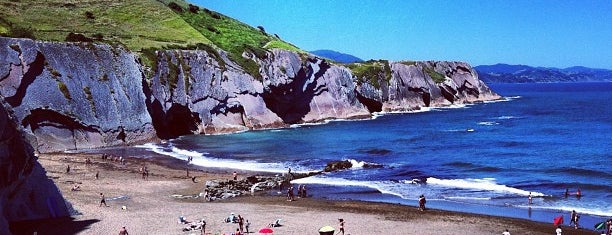 Playa de Itzurun / San Telmo is one of Basque Country.