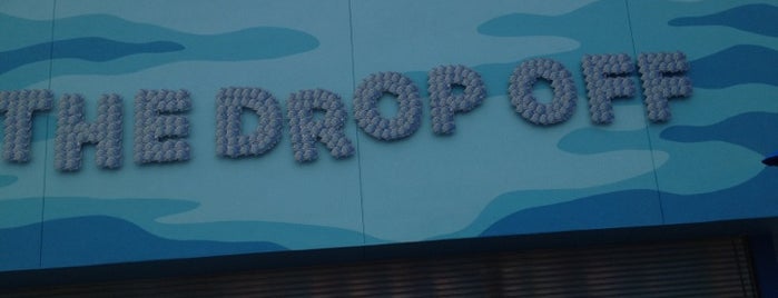 The Drop Off Pool Bar is one of Disney World/Islands of Adventure.