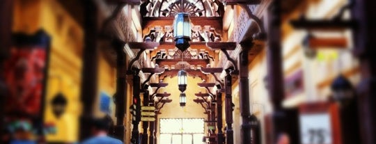 Souq Madinat Jumeirah is one of Krzysztofさんのお気に入りスポット.