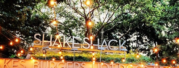 Shake Shack is one of New York, Newwww Yooooooork!...... :-).