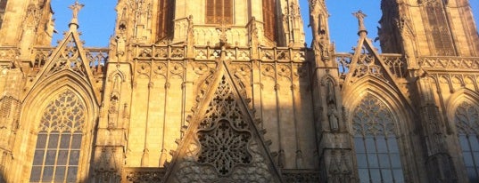 Cathédrale Sainte-Croix de Barcelone is one of Racons barcelonins.