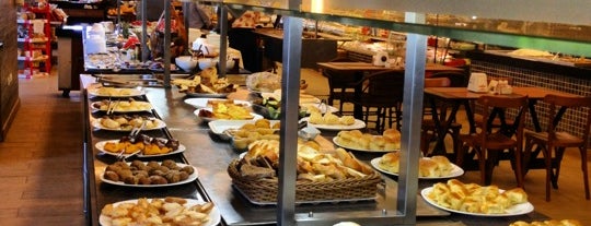 A Quinta do Marquês is one of Favorite food places.
