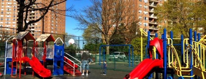 Skyview Children's Playground is one of Skyview on The Hudson Residential Complex.
