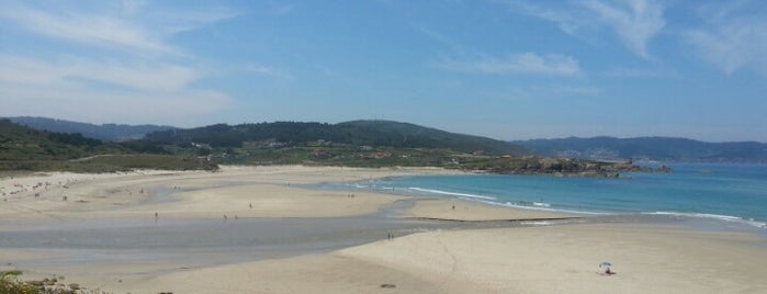 Praia de Sabón is one of Lieux sauvegardés par jose.