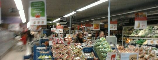 Delhaize is one of Tempat yang Disukai Alexander.