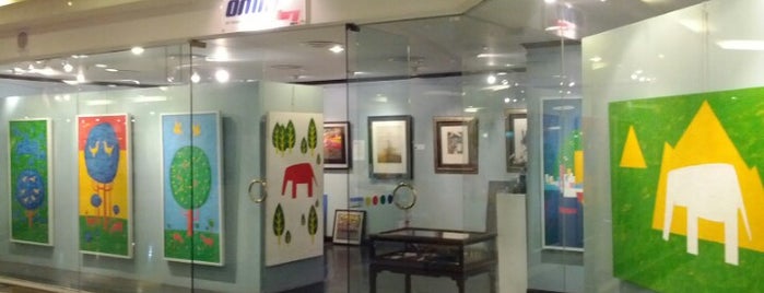 Omm Gallery