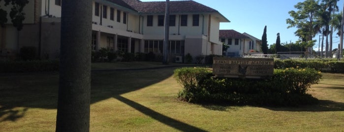 Hawaii Baptist Academy is one of Oahu.
