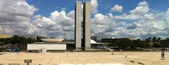 Praça dos Três Poderes is one of Brasilia - World Cup 2014 Host.