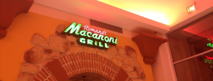 Romano's Macaroni Grill is one of Lieux qui ont plu à خورخ دانيال.