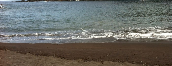 Praia da Laje is one of Madeira.