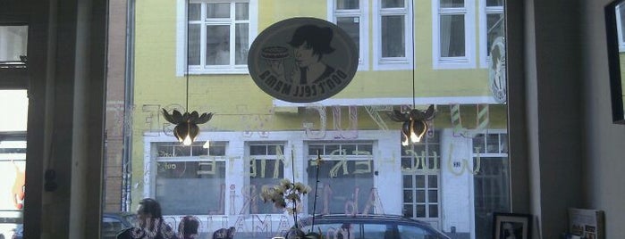 Don't Tell Mama is one of Cafés in Hamburg.