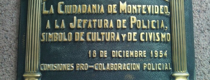 Jefatura de Policía de Montevideo is one of Posti che sono piaciuti a Alex.