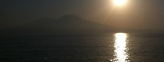 Vesuvio Jet (Napoli - Capri) is one of สถานที่ที่บันทึกไว้ของ gibutino.