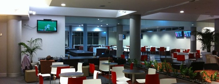 Virgin Australia Lounge (T3 Domestic) is one of Jamesさんのお気に入りスポット.