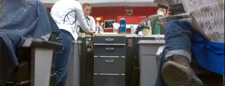 Michael's Barber Shop is one of Vicky’s Liked Places.