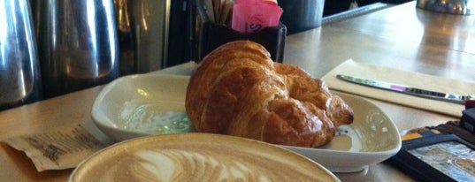 French Roast is one of 24 Hour Restaurants NYC.