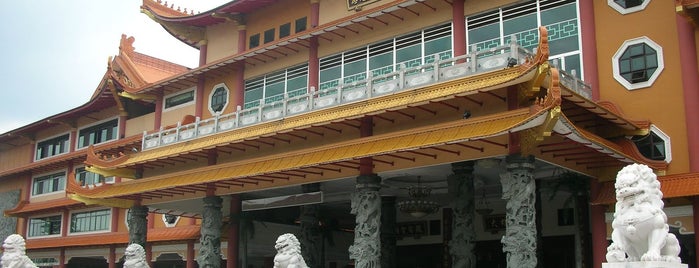 Maha Vihara Maitreya is one of Horas Kota Medan, North Sumatra #4sqCities.