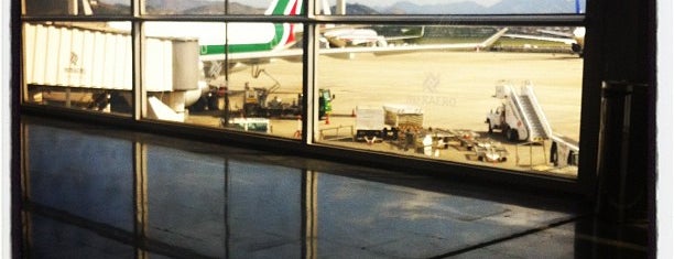 Check-in Alitalia is one of Rio.