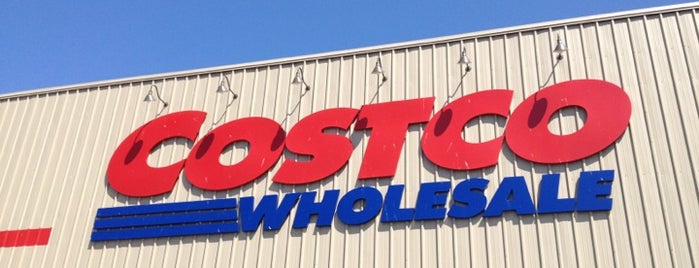 Costco Wholesale is one of สถานที่ที่ Kim ถูกใจ.