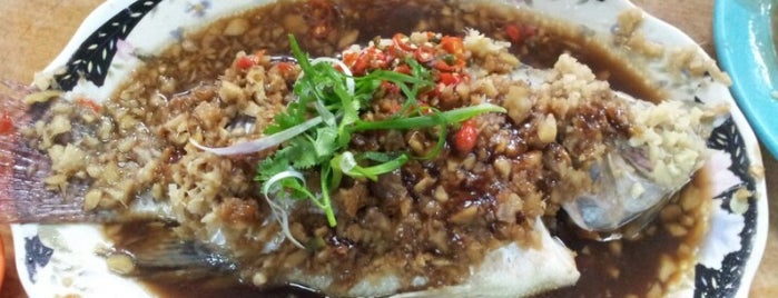 Restaurant Lan Je (兰姐清蒸非洲鱼) - Rawang is one of Foodie Haunts 1 - Malaysia.