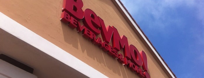 BevMo! is one of Lieux qui ont plu à Jason.