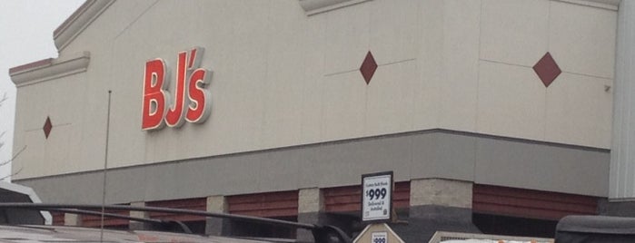 BJ's Wholesale Club is one of Merlinaさんのお気に入りスポット.